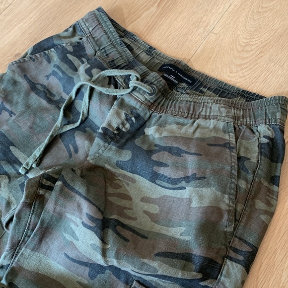 🦄 Sanctuary x Anthropologie camo cargo pants - Picture 9 of 11